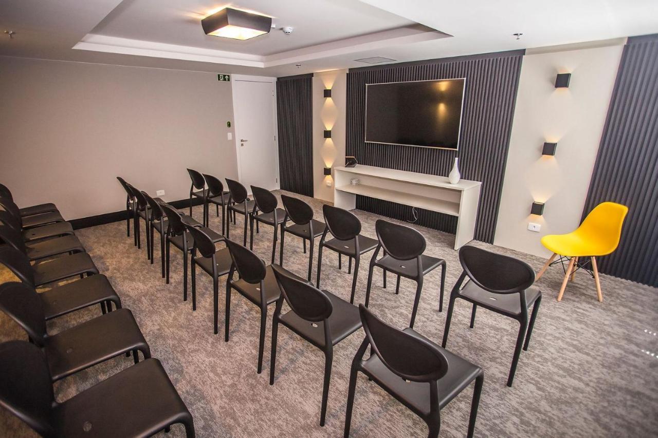 Studio No Centro De Curitiba - All1119 ภายนอก รูปภาพ
